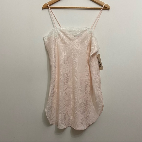 Vintage NWT Chantilly top underwear floral powder pink white floral lace large - Picture 14 of 14